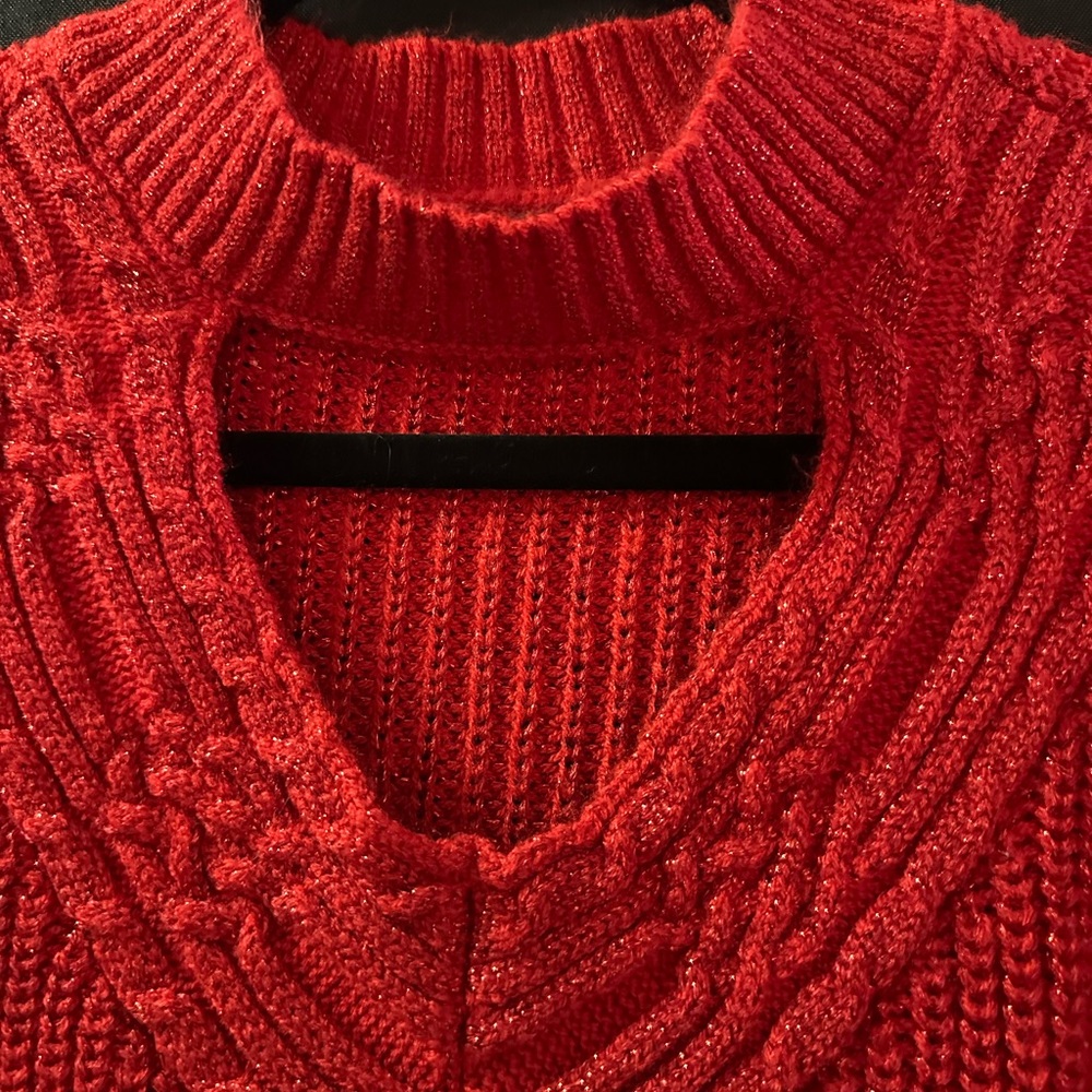 Keyhole Sweater - Picture 2 of 6
